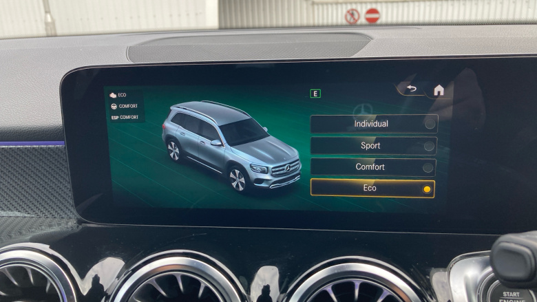 Mercedes-Benz GLB 200 AMG Line Premium 5dr 7G-Tronic Petrol Estate